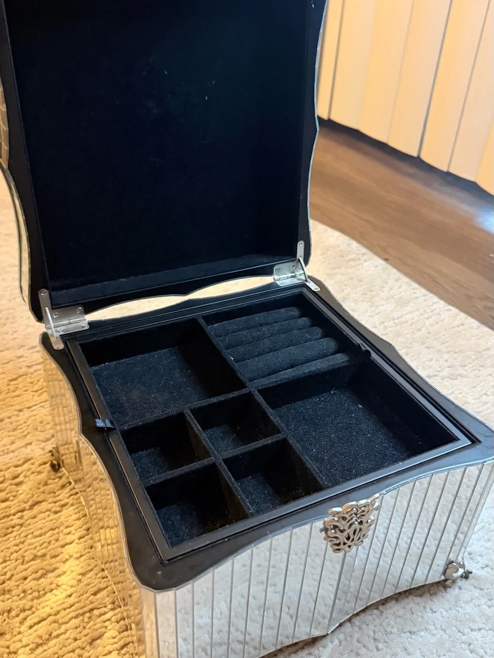 Vintage BOMBAY 2004 Glamour Mirror Jewelry Box 9.75